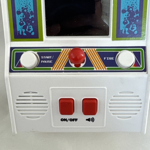 Vintage 1981 Centipede Atari Handheld Mini Arcade Video Game Tested Works - Picture 2 of 16